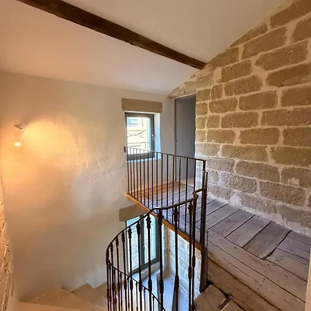 Prázdninový dům Magnifique Mas Au Coeur Village Ancien 5 Min Uzes *